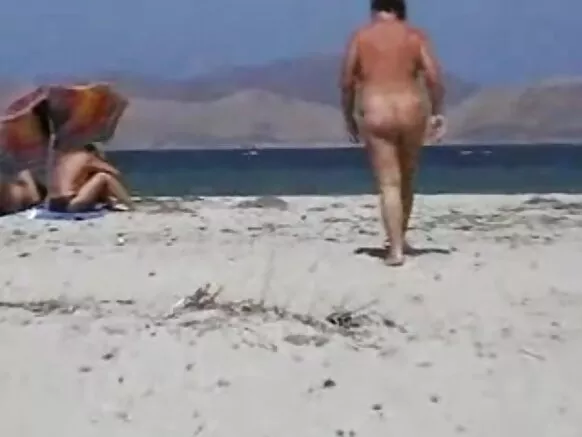 Balagaggen al'aura tsirara, al'aura a bakin teku, zafi balagagge 60s.