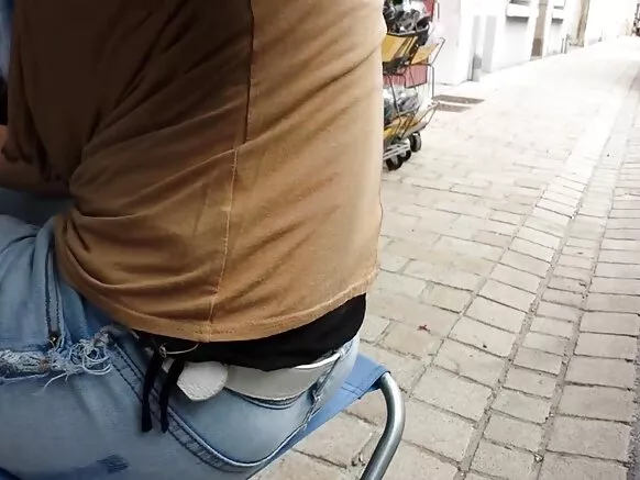 'Yan matan Faransa suna fuck culottes.
