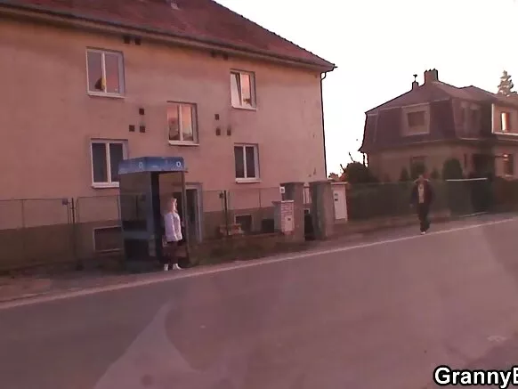 Yana tsotsa da bidiyo xxx, mahaifiyata tana fim kakar 70.