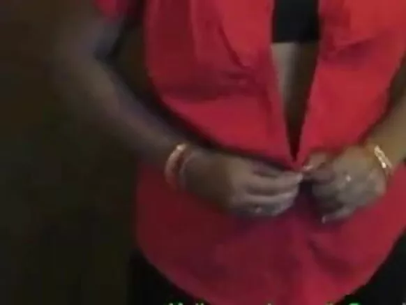 Aunties 'yan Indiya manyan mata 'yan shekara 40 Titty sun yi lalata da 1074.