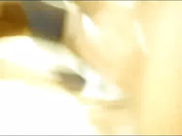 Fitacciyar jarumar madigo ta fim saurayinta yana cin gindin aunty Indiya.