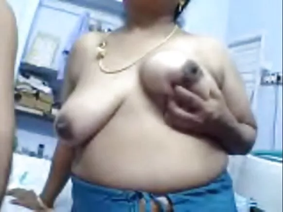 Hot Indian purebred aunty 1070.