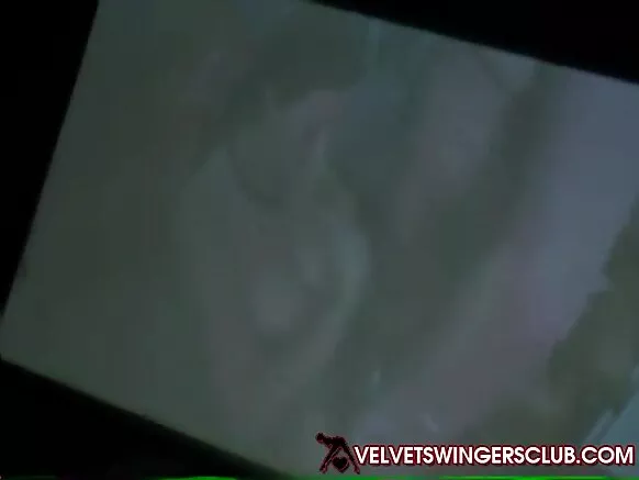 Swinger club, bidiyoyin batsa, mata masu kwalliya, manyan matan aure, gangbang, musayar abokin tarayya.