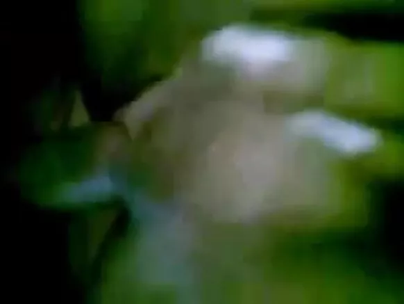 Yarinyar Indiyawa mai wayo ta ba wa grannies masu fata xxx.