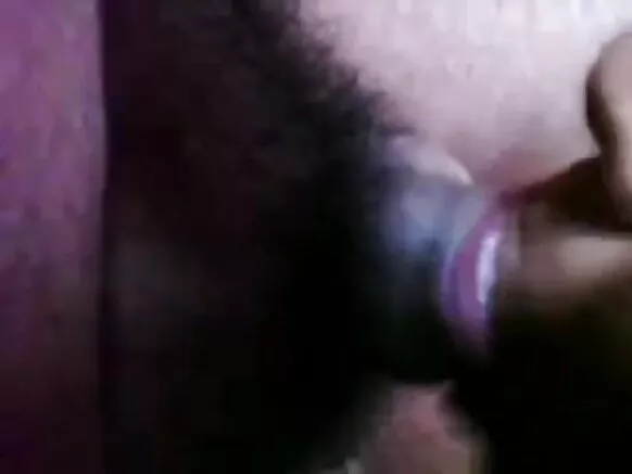 Zafafan indiya aunty ta shirya dan karamin zakara na abokin zamanta a xxx video ga inna da danta da busa.